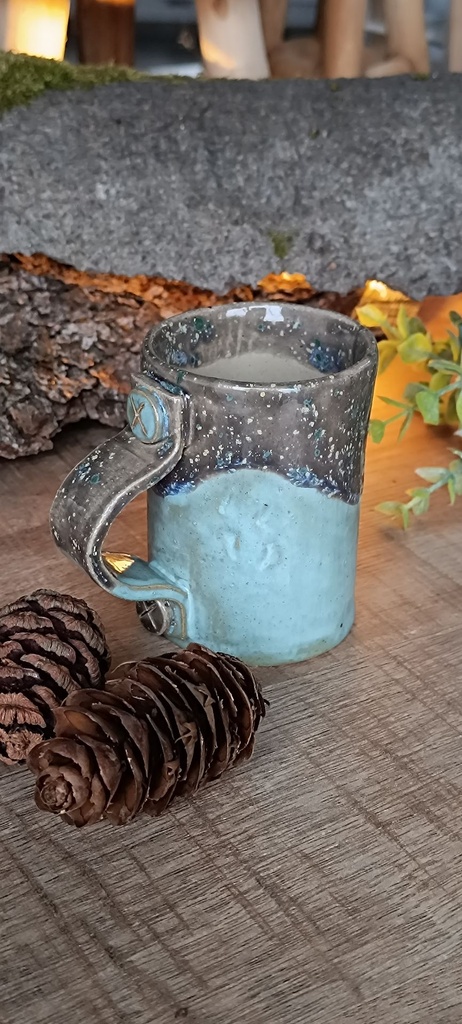Mug en grès "Souffle bleu"